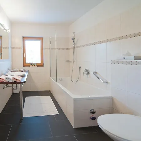 Schoenangerhof Apartamento *